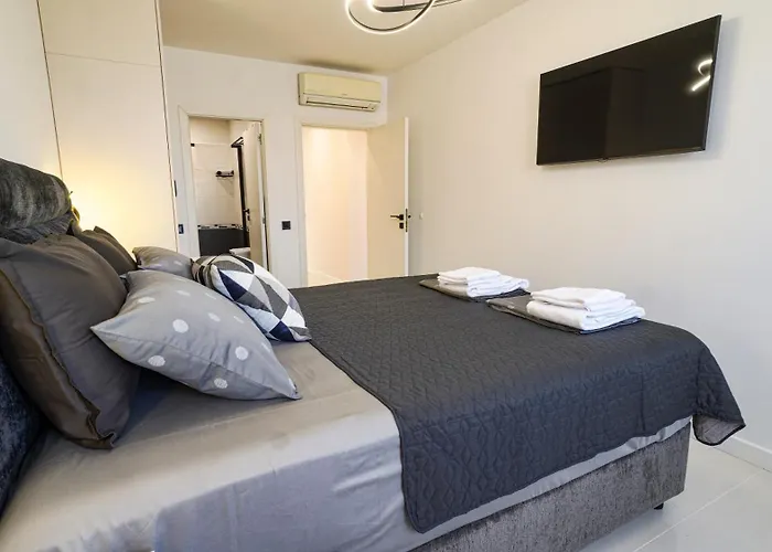 Luxury Seaview Azzurro 5 Διαμέρισμα *