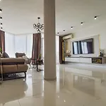 Luxury Seaview Azzurro 5 Apartment *