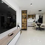 Luxury Seaview Azzurro 5 Apartment Balchik