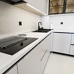 Luxury Seaview Azzurro 5 *