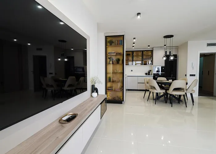 Luxury Seaview Azzurro 5 Apartment Balchik