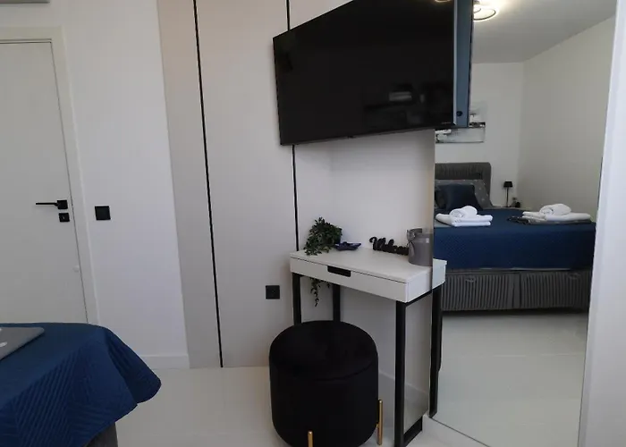 Luxury Seaview Azzurro 5 Apartment Balchik